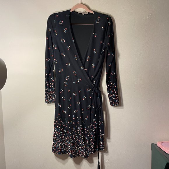 🔥 LOFT | Black Floral Soft Rayon Knit Wrap Dress Small - Picture 2 of 6